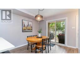 27 PATIENCE CRESCENT - 17
