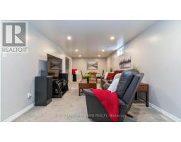 27 PATIENCE CRESCENT - 26
