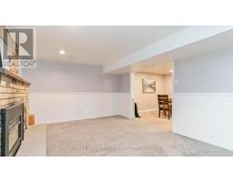 27 PATIENCE CRESCENT - 32