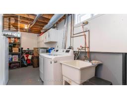 27 PATIENCE CRESCENT - 36