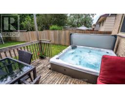 27 PATIENCE CRESCENT - 42