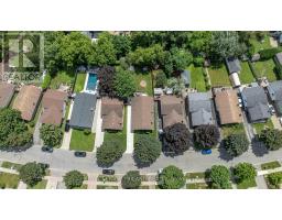 27 PATIENCE CRESCENT - 43