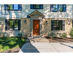 54 LLOYD MANOR CRESCENT - 4