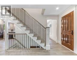 54 LLOYD MANOR CRESCENT - 5