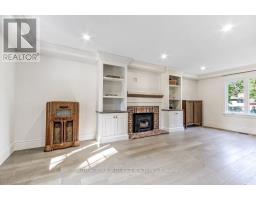 54 LLOYD MANOR CRESCENT - 6