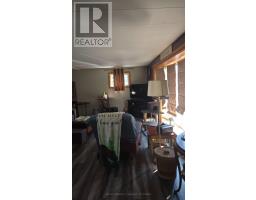 18 PINEVIEW STREET - 16
