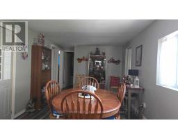 18 PINEVIEW STREET - 7