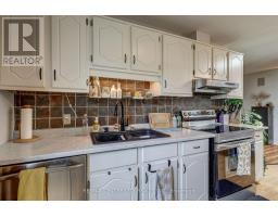 37 FIFTH AVENUE - 32