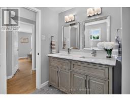25 HAVENRIDGE CRESCENT - 22