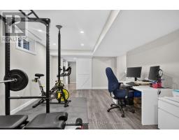 25 HAVENRIDGE CRESCENT - 32