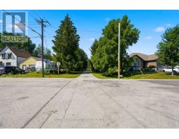 301 MARY STREET - 13