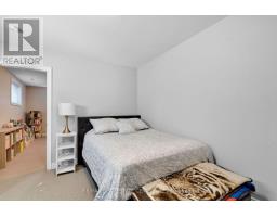 14 ST ANDREWS DRIVE - 32