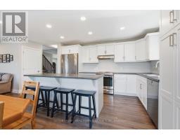 122 GILMOUR DRIVE - 15