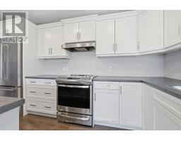 122 GILMOUR DRIVE - 16