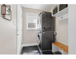 122 GILMOUR DRIVE - 24