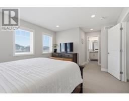 122 GILMOUR DRIVE - 27