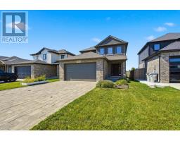 122 GILMOUR DRIVE - 3