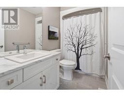 122 GILMOUR DRIVE - 35