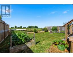 122 GILMOUR DRIVE - 40