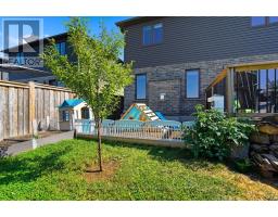 122 GILMOUR DRIVE - 41