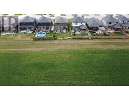 122 GILMOUR DRIVE - 47