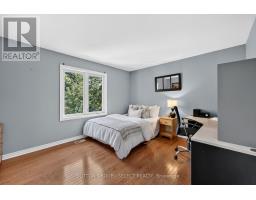 2 GARNET COURT - 26