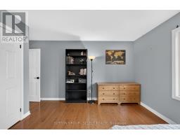 2 GARNET COURT - 27