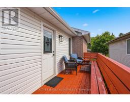 74 KENNEDY PLACE - 28