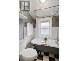 98 BRISCOE STREET E - 29
