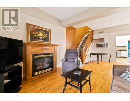 372 SIMCOE STREET - 18
