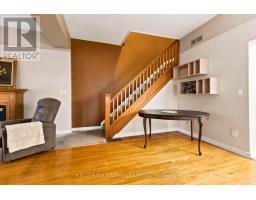372 SIMCOE STREET - 21