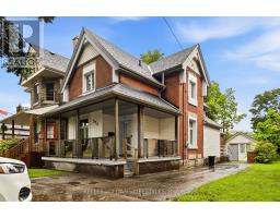 372 SIMCOE STREET - 7