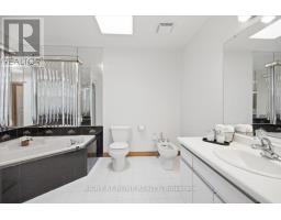7046 DIANE CRESCENT - 37