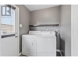 212 MARTINET AVENUE - 18