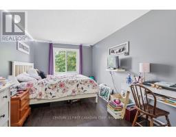 212 MARTINET AVENUE - 25