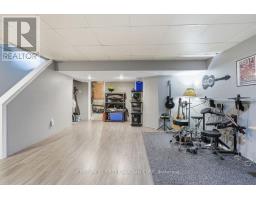 212 MARTINET AVENUE - 29