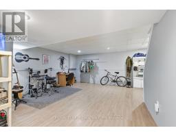 212 MARTINET AVENUE - 32