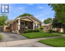 14 ALAYNE CRESCENT - 2