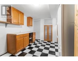 14 ALAYNE CRESCENT - 21