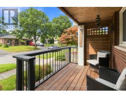 14 ALAYNE CRESCENT - 3