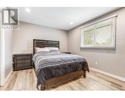 74 WINDING WAY CRESCENT - 16