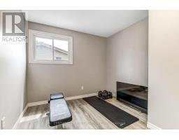 74 WINDING WAY CRESCENT - 18