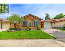 74 WINDING WAY CRESCENT - 2