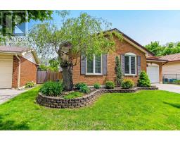 74 WINDING WAY CRESCENT - 3
