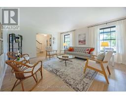 20 WOODHAVEN COURT - 11