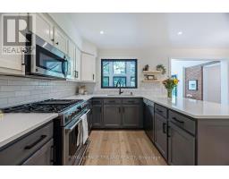 20 WOODHAVEN COURT - 14