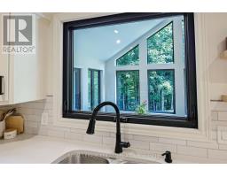 20 WOODHAVEN COURT - 15