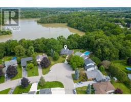 20 WOODHAVEN COURT - 2