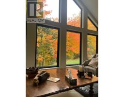 20 WOODHAVEN COURT - 21