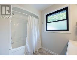 20 WOODHAVEN COURT - 37